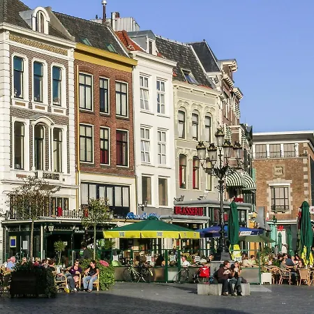 Bed & Breakfast De Lentehof *